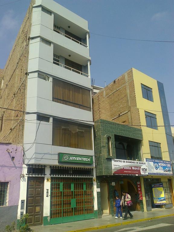 Strenua Santa Maria Suites Trujillo Buitenkant foto