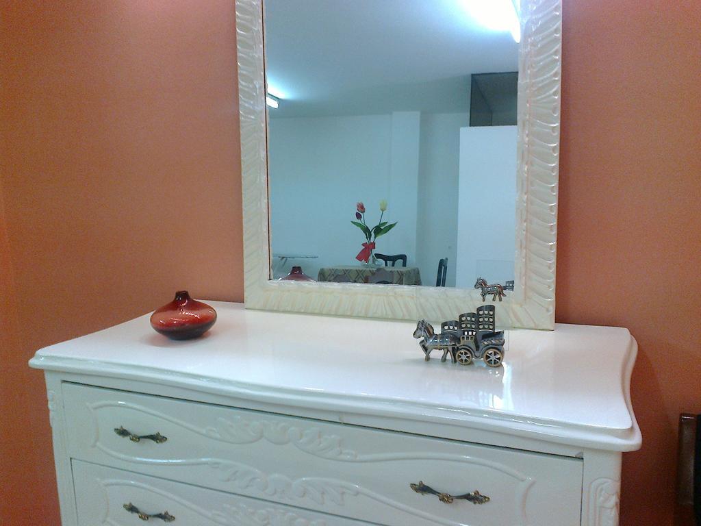 Strenua Santa Maria Suites Trujillo Kamer foto