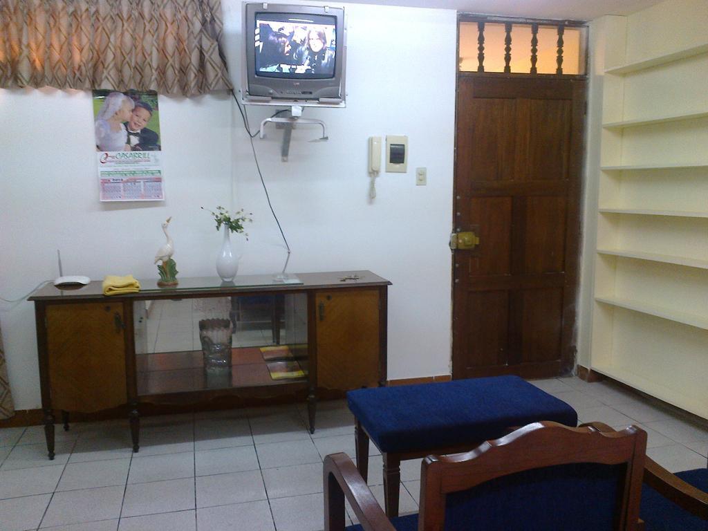 Strenua Santa Maria Suites Trujillo Buitenkant foto