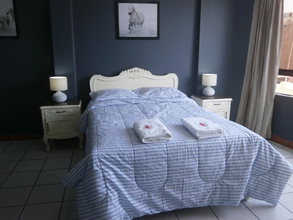 Strenua Santa Maria Suites Trujillo Buitenkant foto
