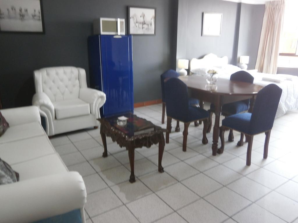 Strenua Santa Maria Suites Trujillo Buitenkant foto